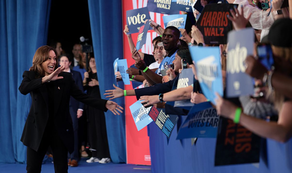 Weekend reads: In a battleground state, it all comes down to voter turnout U.S. Vice President Kamala Harris greets supporters