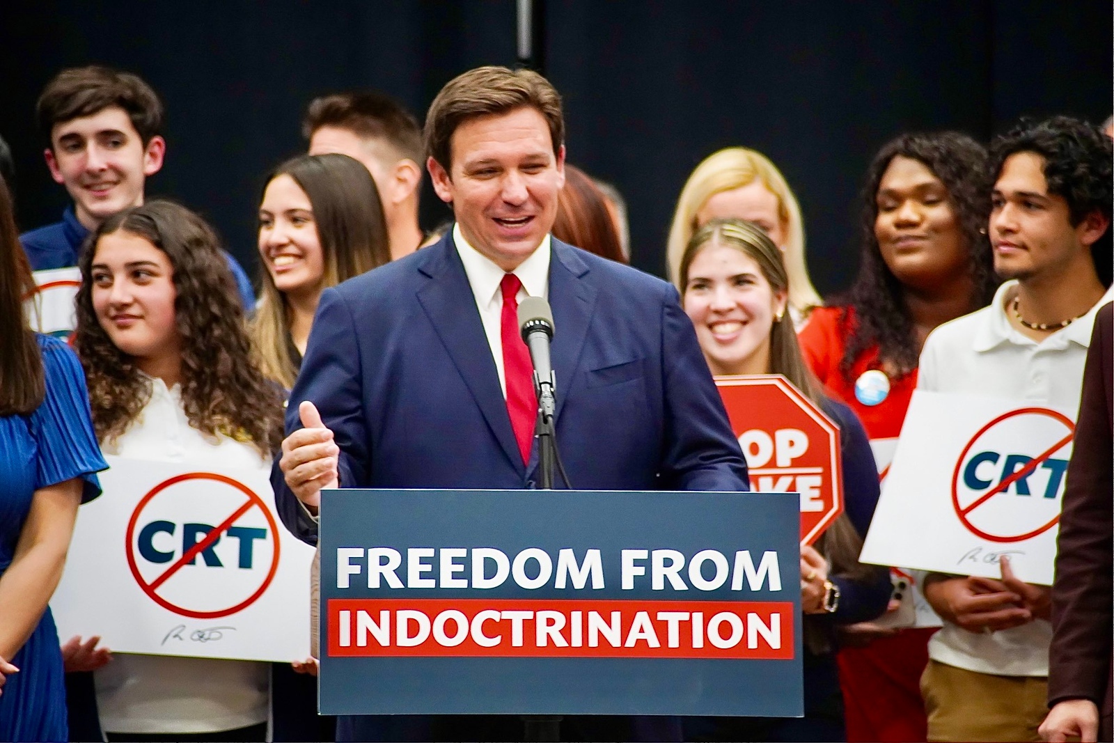 Gov. DeSantis’ attack on New College isn’t about philosophy; it’s about votes Gov. DeSantis’ attack on New College isn’t about philosophy; it’s about votes
