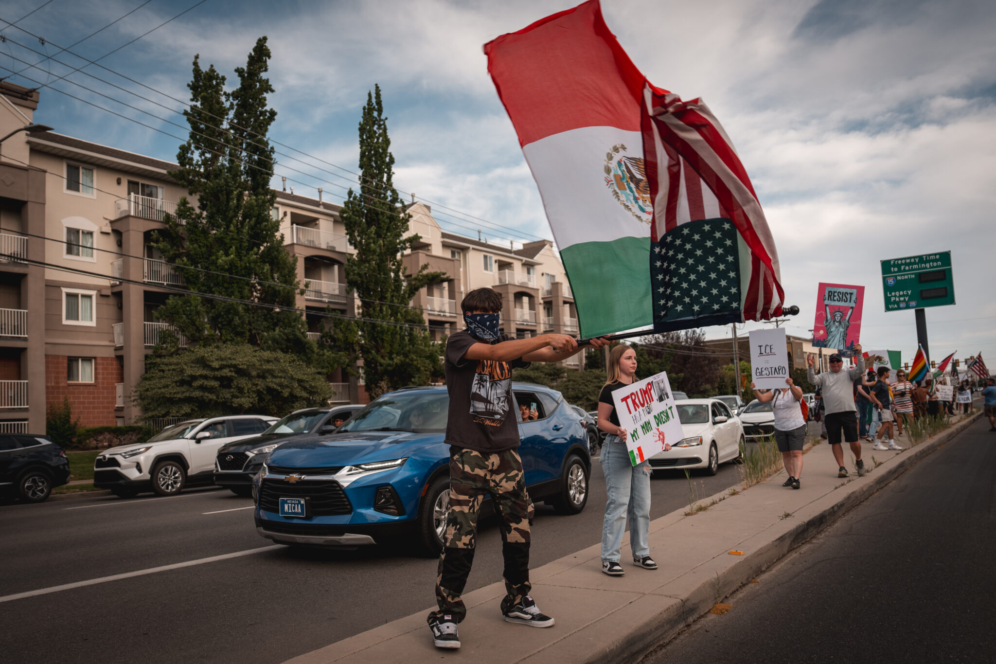 Before the shots rang out, nonviolence and unity defined ‘No Kings’ protest Before the shots rang out, nonviolence and unity defined ‘No Kings’ protest