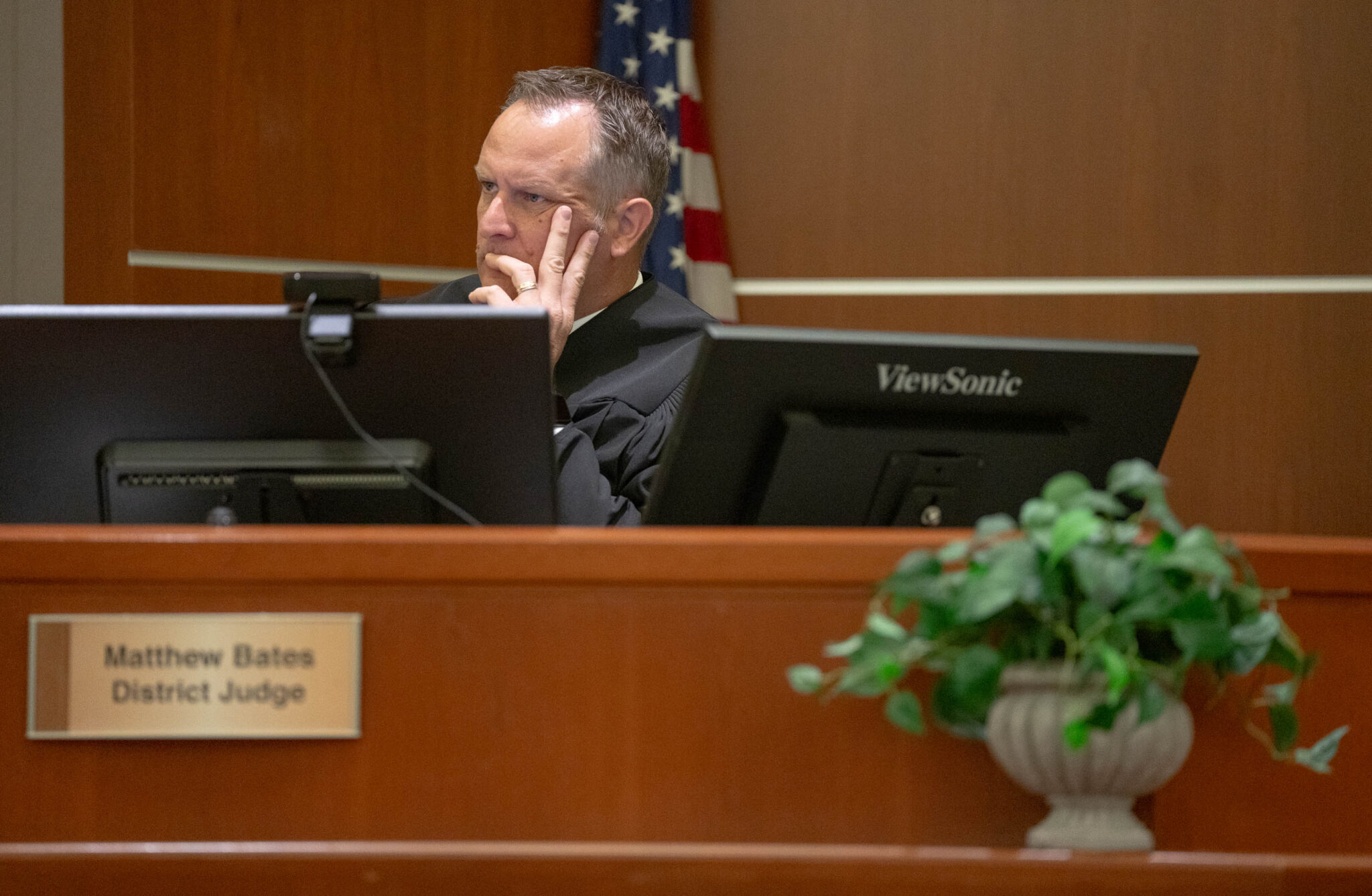 Judge sets date for Ralph Menzies to die by firing squad as attorneys say his dementia is worsening Judge sets date for Ralph Menzies to die by firing squad as attorneys say his dementia is worsening