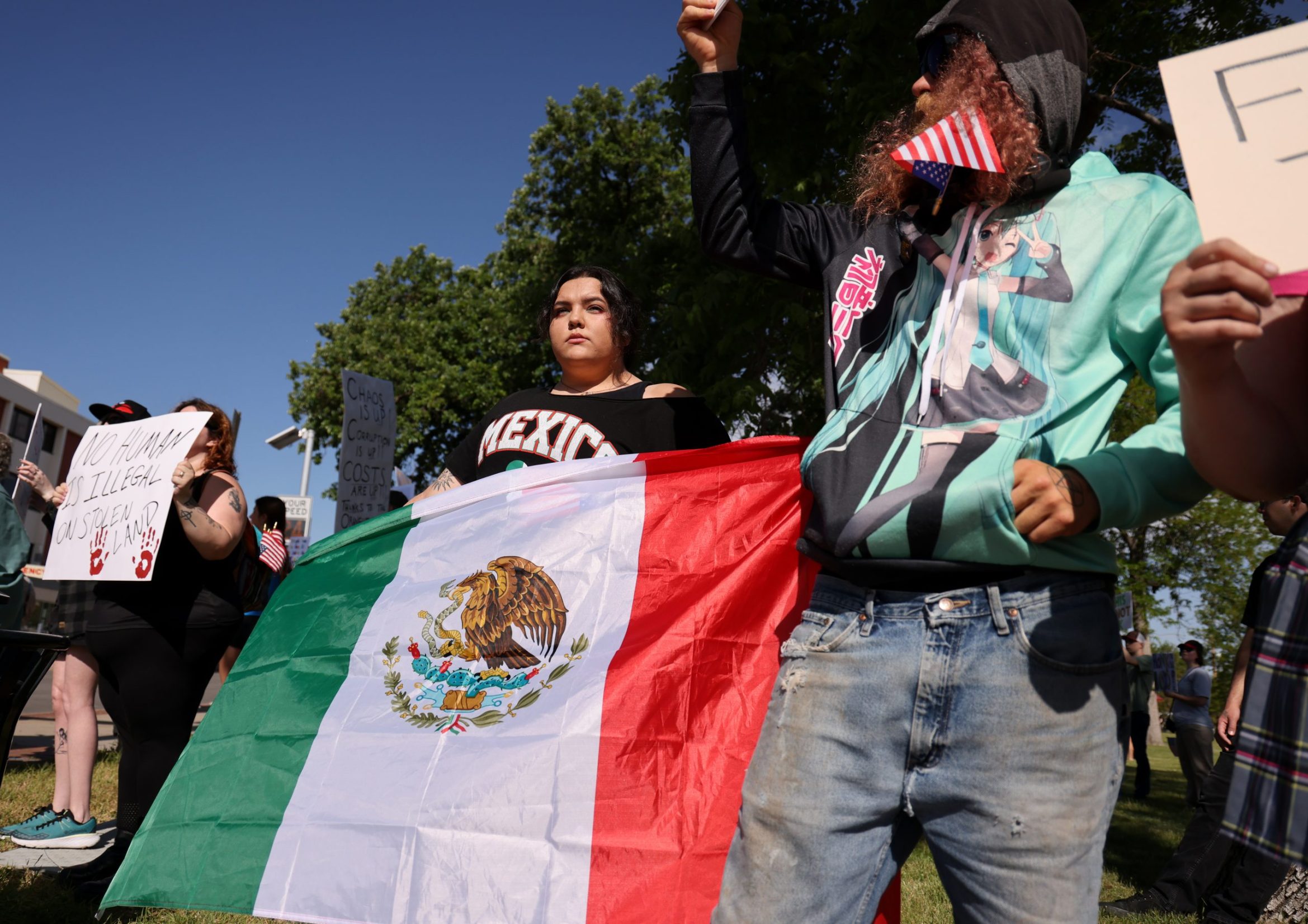 ‘No Kings’ rallies comes to rural, conservative Wyoming ‘No Kings’ rallies come to rural, conservative Wyoming