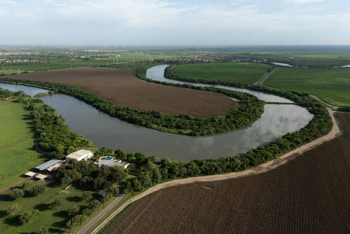 As the Rio Grande runs dry, South Texas cities look to alternatives for water A resaca near agriculture fields near Los Fresnos, on Wednesday, July 17, 2024. The Rio Grande Valley is facing a drought, greatly affecting farmers in the region.