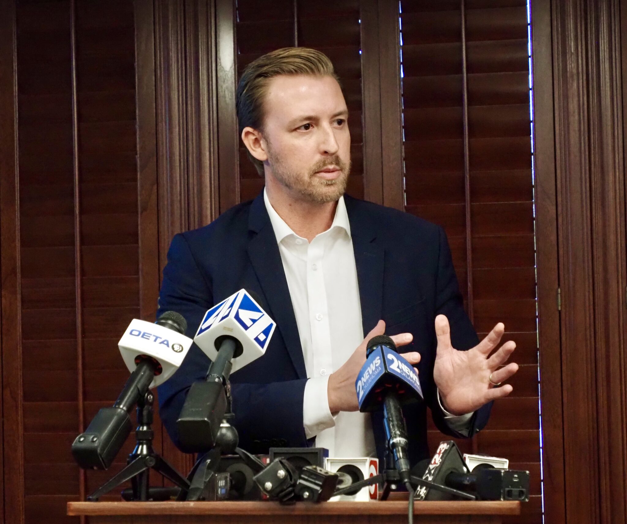 Oklahoma governor rejects immigration checks in schools, says Walters should be ‘held accountable’ Walters’ meals mandate is an ‘empty threat,’ Oklahoma House education leader says