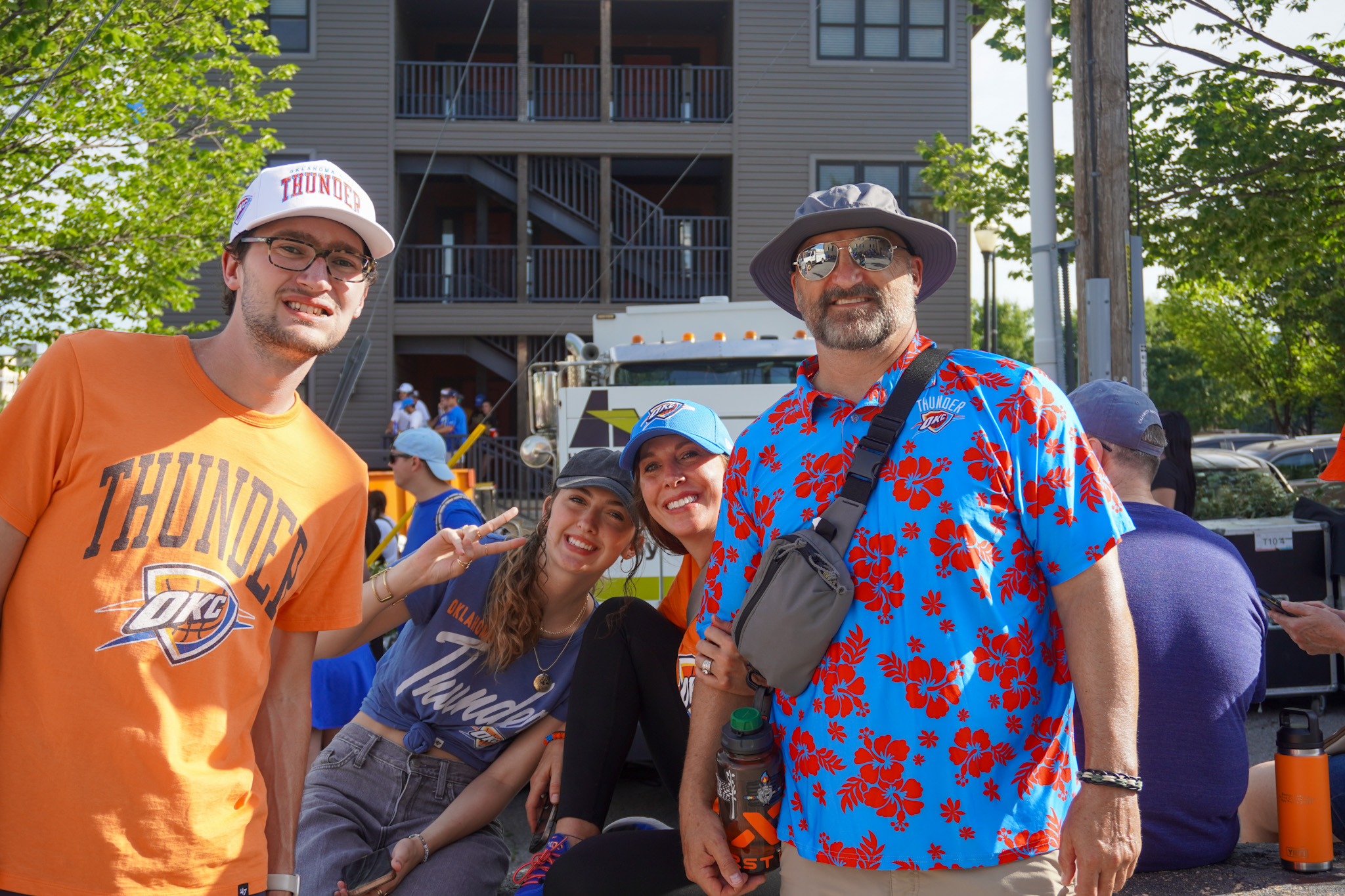 Nearly 500,000 line parade route to celebrate Oklahoma City Thunder’s championship victory Thunder Fan Shawn Clay with Family