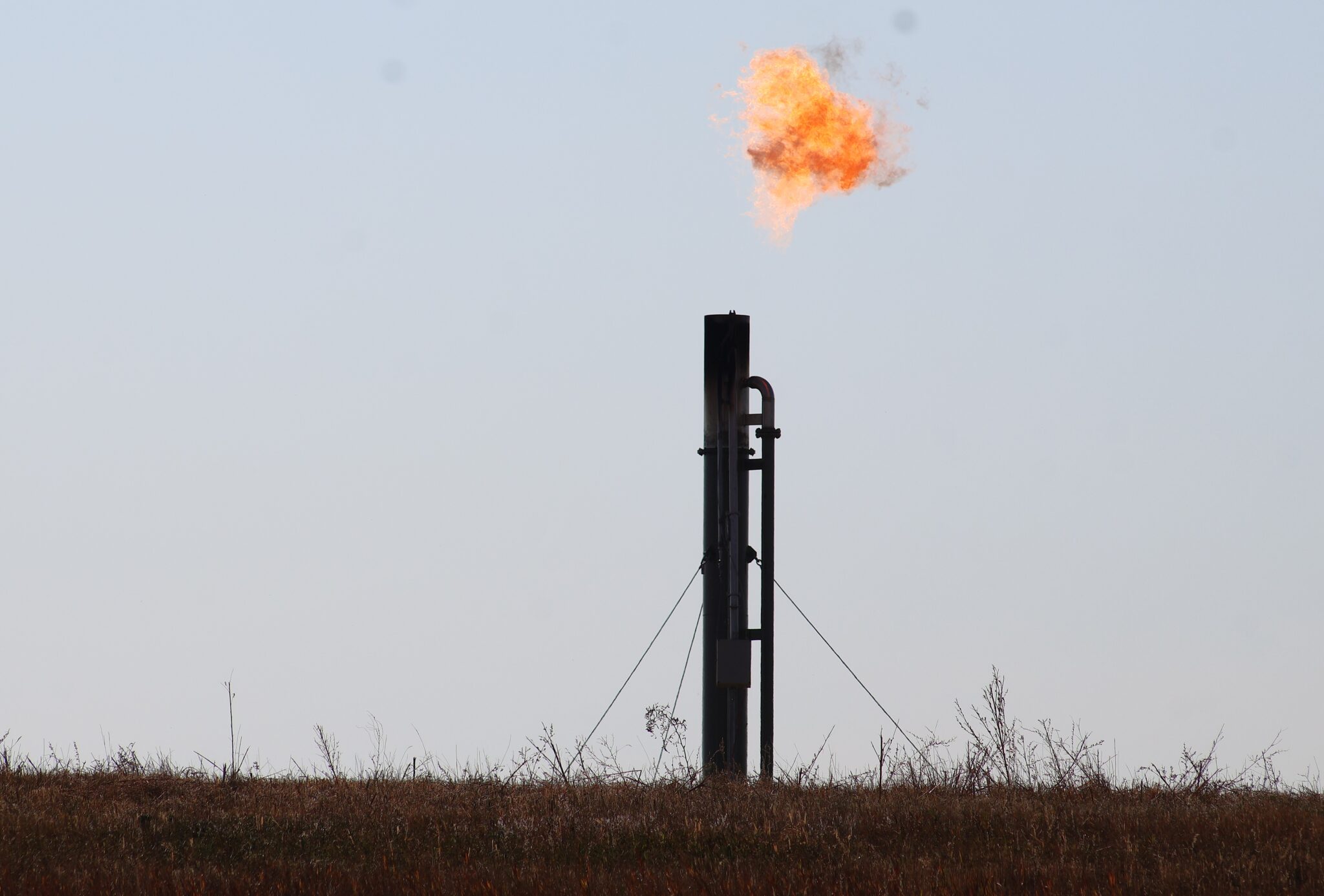 Wildfires cut into oil production; operators agree to some voluntary restrictions Wildfires cut into oil production; operators agree to some voluntary restrictions