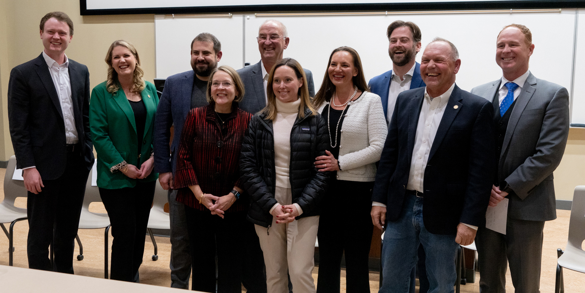 Republicans grab majority on all but one Nebraska legislative committee Republicans grab majority on all but one Nebraska legislative committee