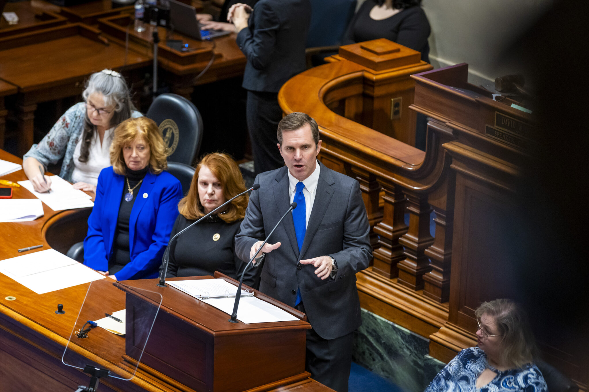Republicans tout lower income tax, gig Beshear at Kentucky Chamber of Commerce dinner Republicans tout lower income tax, gig Beshear at Kentucky Chamber of Commerce dinner