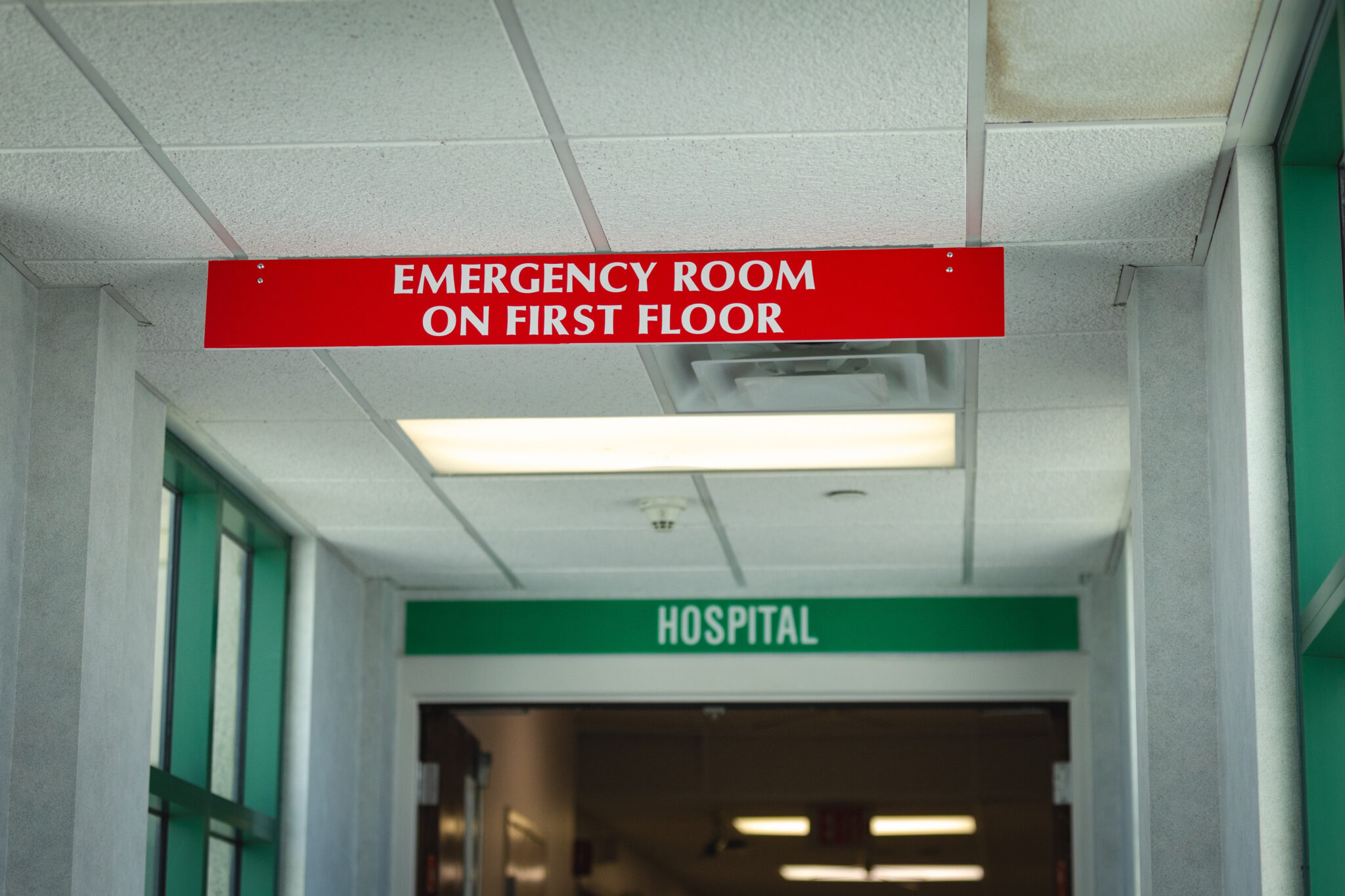 Alabama rural hospitals caught in ‘vicious cycle’ on Medicare wage index A sign saying Emergency Room on first floor