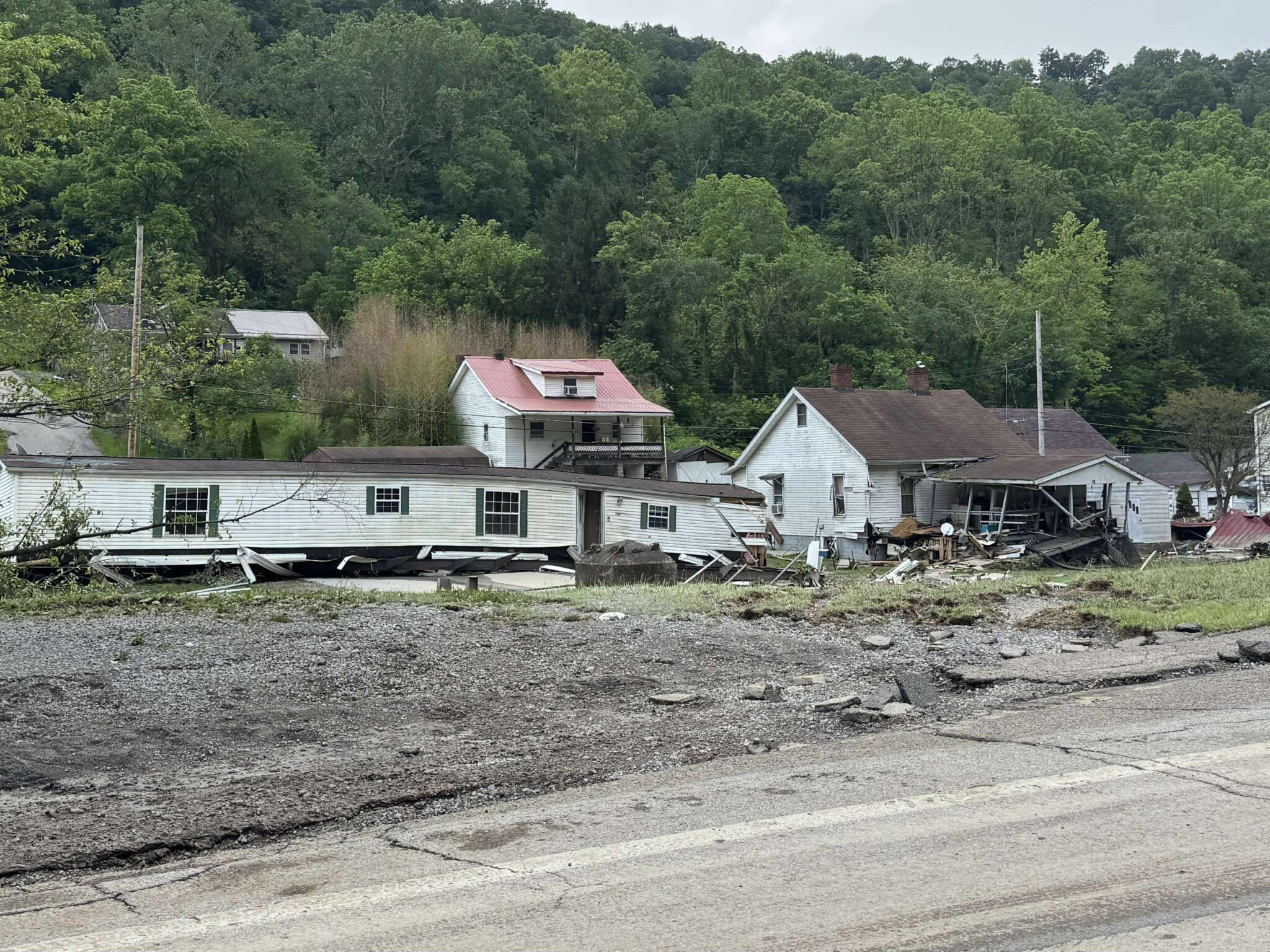 Search efforts continue after flash flooding kills 6 in northern West ...