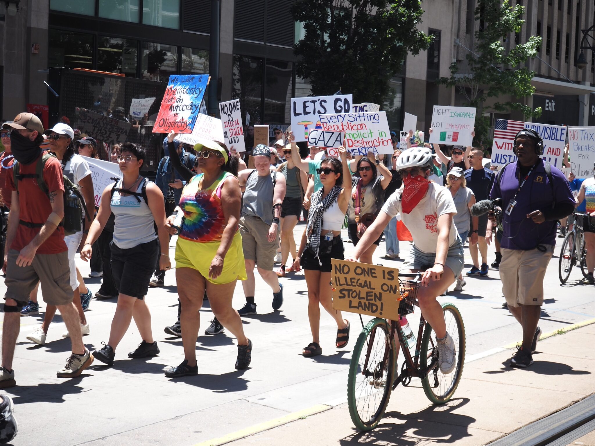 People across Colorado demonstrate against Trump administration in ‘No Kings’ protests People across Colorado demonstrate against Trump administration in ‘No Kings’ protests