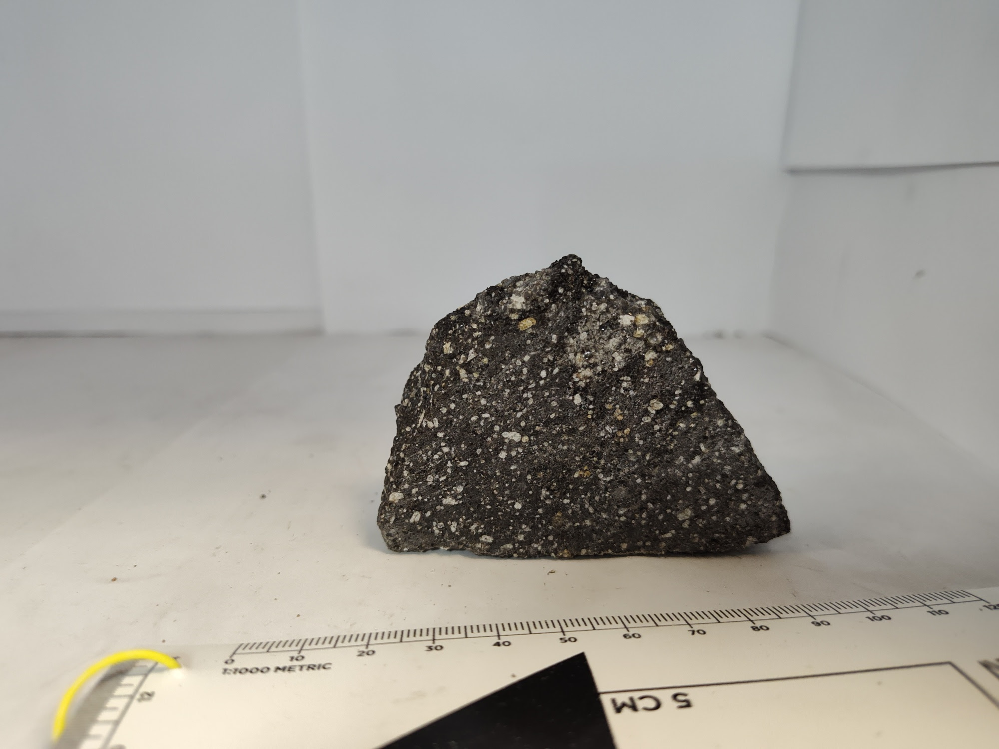 Eruption unknown: The case of Yellowstone National Park’s newly recognized geologic unit a clean hand sample of the Mount Jackson vitrophyre