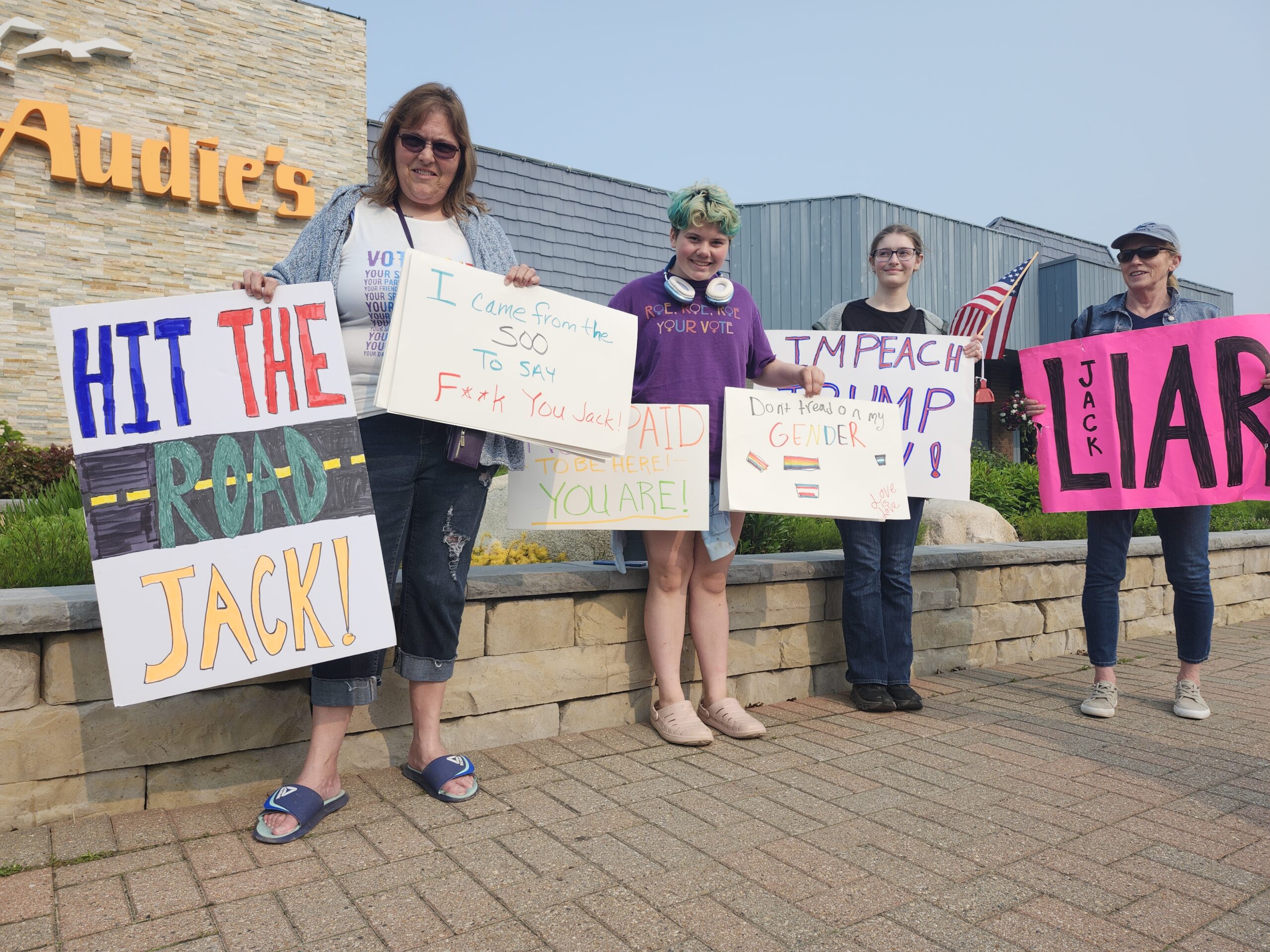 Republicans gather in Mackinaw City with message of unity ahead of 2026 battleground Republicans gather in Mackinaw City with message of unity ahead of 2026 battleground
