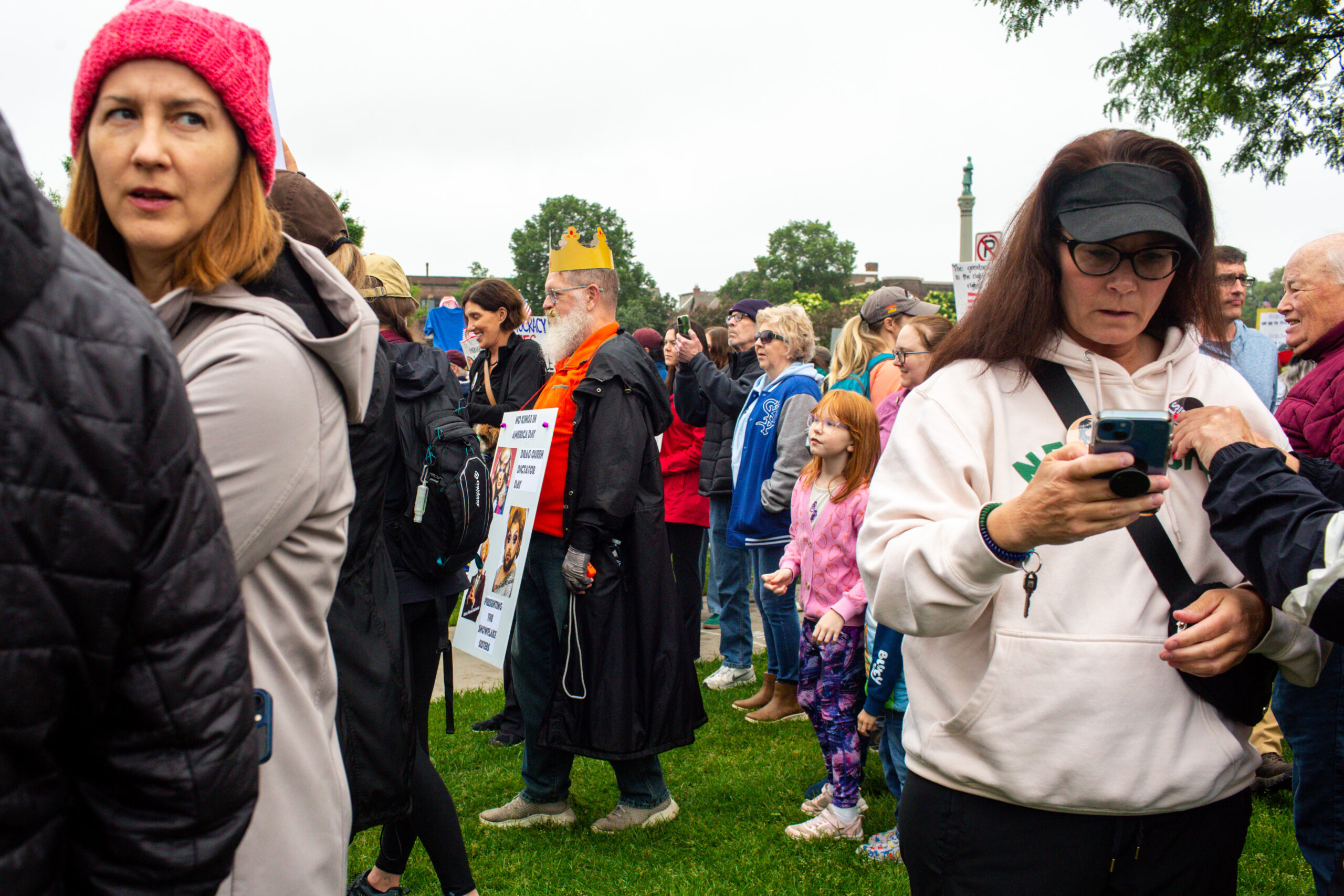 Thousands rally peacefully for No Kings protest hours after Hortman assassination Thousands rally peacefully for No Kings protest hours after Hortman assassination
