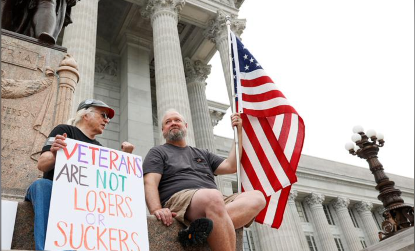 Anti-Trump ‘No Kings’ rallies draw thousands to peaceful protests across Missouri Anti-Trump ‘No Kings’ rallies draw thousands to peaceful protests across Missouri
