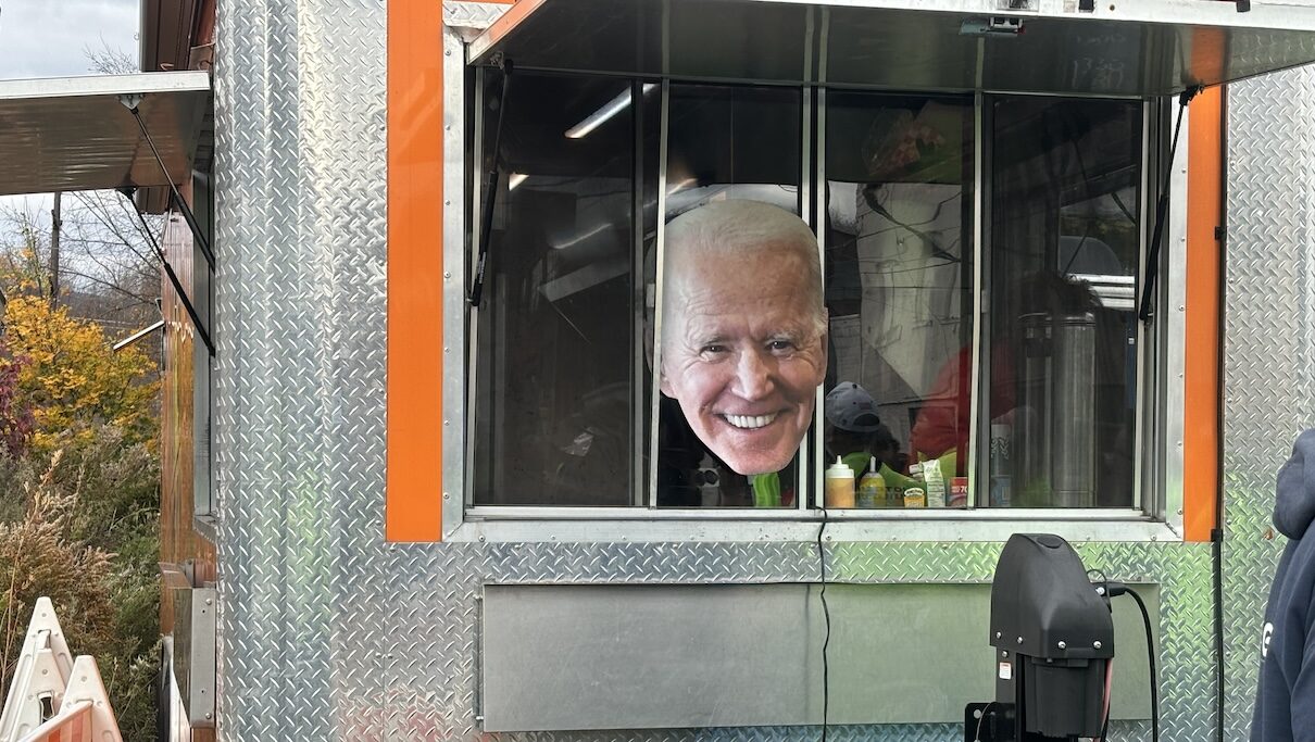 Jill and Joe Biden campaign in Pennsylvania hometowns on final weekend before Election Day Jill and Joe Biden campaign in Pennsylvania hometowns on final weekend before Election Day
