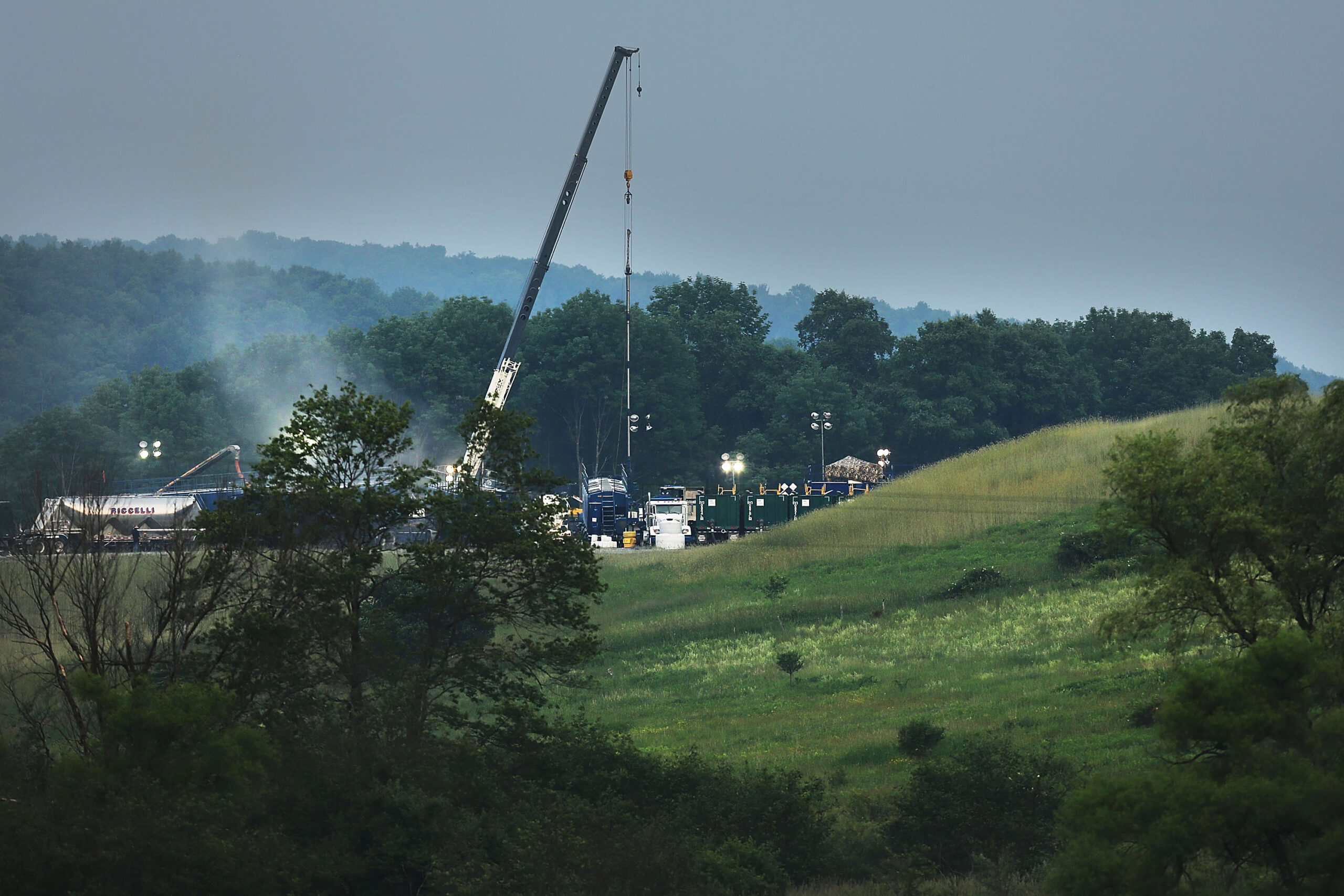 Groups say years after Pa.’s landmark fracking report, public health goals remain largely unmet A hydraulic fracturing site is viewed on June 19, 2012 in South Montrose, Pennsylvania. (Photo by Spencer Platt/Getty Images)