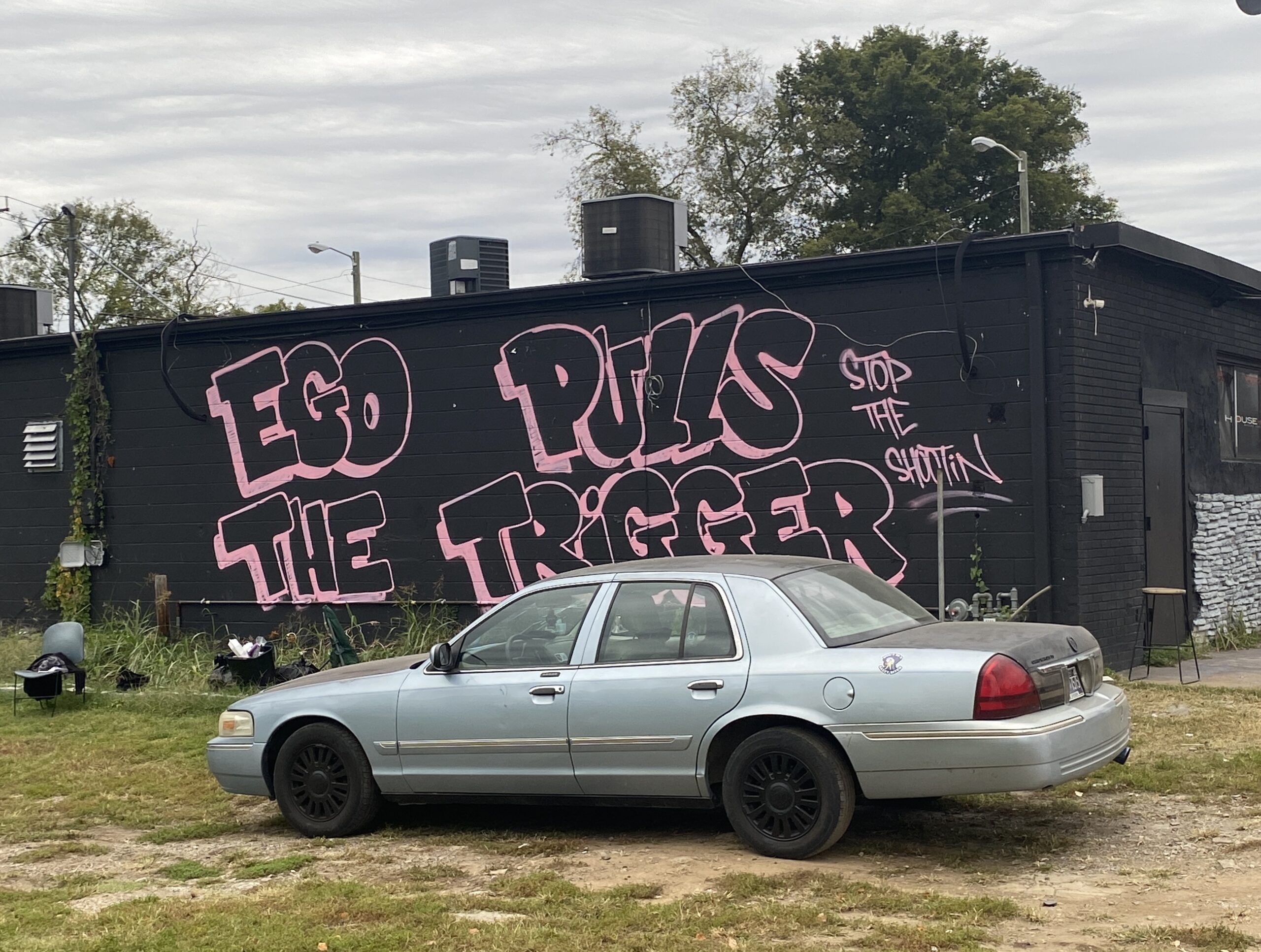 Community members: Shooting ‘not representative’ of Jefferson Street culture “Ego pulls the trigger, stop the shootin” is painted along the side of the House of Legends on Jefferson Street in Nashville, Tennessee.