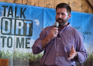 Democratic candidates focus on ag future at Iowa Farmers Union forum