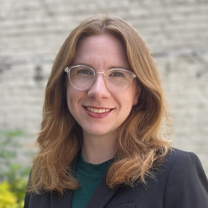 Headshot of Virginia Mercury reporter, Shannon Heckt.