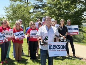 Days before primary, Jackson and Shah spar over outsider attack ads, abortion views 