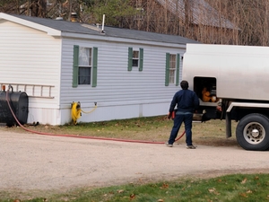 Collins, King urge feds to release heating oil supply amid price surge