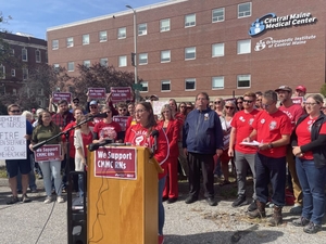 Dozens rally in Lewiston after landslide union vote, call for fired nurses to be reinstated