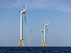Ross, other Dems accuse Trump of bribery in offshore wind buyouts