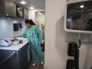 The percentage of people without health insurance is growing