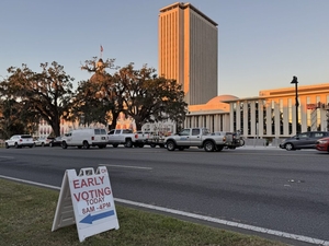 DeSantis, Uthmeier announce arrests of 20 people in Florida for voter fraud