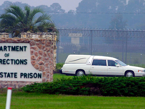 Florida death row inmate wants DeSantis to attend his pending execution