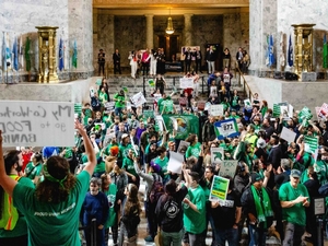 WA state workers head into difficult wage talks as budget outlook darkens