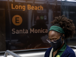 These Los Angeles college students use public transit to save money. See what it’s really like