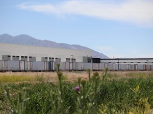 What we know about the semitrailers at Salt Lake City’s ICE-owned warehouse 