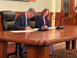 Wyoming teams with Trump admin to expedite energy, industrial projects