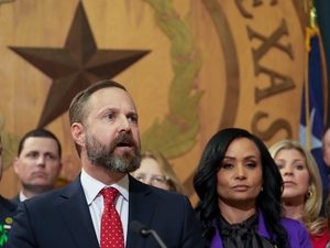 Texas Democratic chair calls for party to abandon GOP House Speaker Dustin Burrows