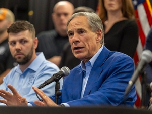 Gov. Greg Abbott to Texas colleges