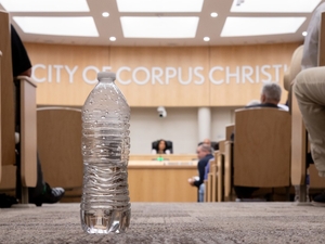 Corpus Christi’s delayed water response bubbles up to Texas governor’s race