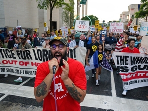 Houston protesters call on feds to release more information, and witnesses, to Tuesday’s ICE killing