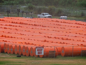 Drifting anti-immigrant buoys in Rio Grande temporarily close two bridges with Mexico