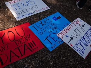 Data center approvals in Texas halted until audits completed, Gov. Greg Abbott says