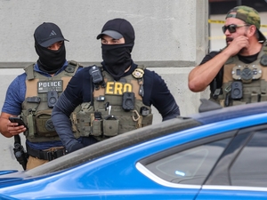 Federal immigration officer shoots, injures man in Austin, report says