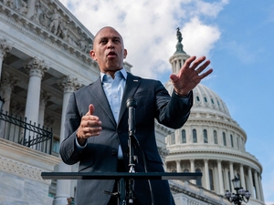 Hakeem Jeffries to campaign in Texas on behalf of Bexar County congressional candidate Johnny Garcia