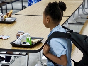 Oklahoma ends federal food program for schools with expanded hours