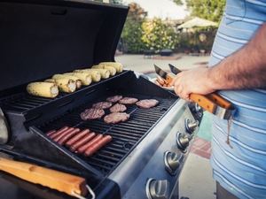 Hot and humid holiday weekend in Oklahoma, National Weather Service projects