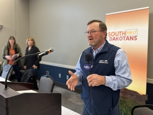 South Dakota Farmers Union asks governor and lawmakers to approve a state fuel tax holiday