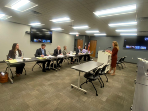 Advisory group suggests adding member of the public to South Dakota Open Meetings Commission