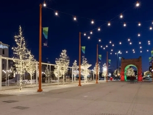 Omaha ‘Holiday Lights Festival’ shines spotlight on hunger at ‘volatile time’
