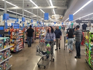 Sharp monthly drop in Nebraskans receiving public food aid sounds alarm for advocates