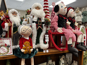 Visit Nebraska spotlights 24 sites to rev the holiday spirit