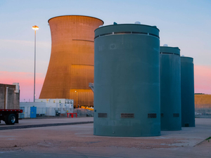 New nuclear reactors feasible in Arkansas but government support needed, panel told